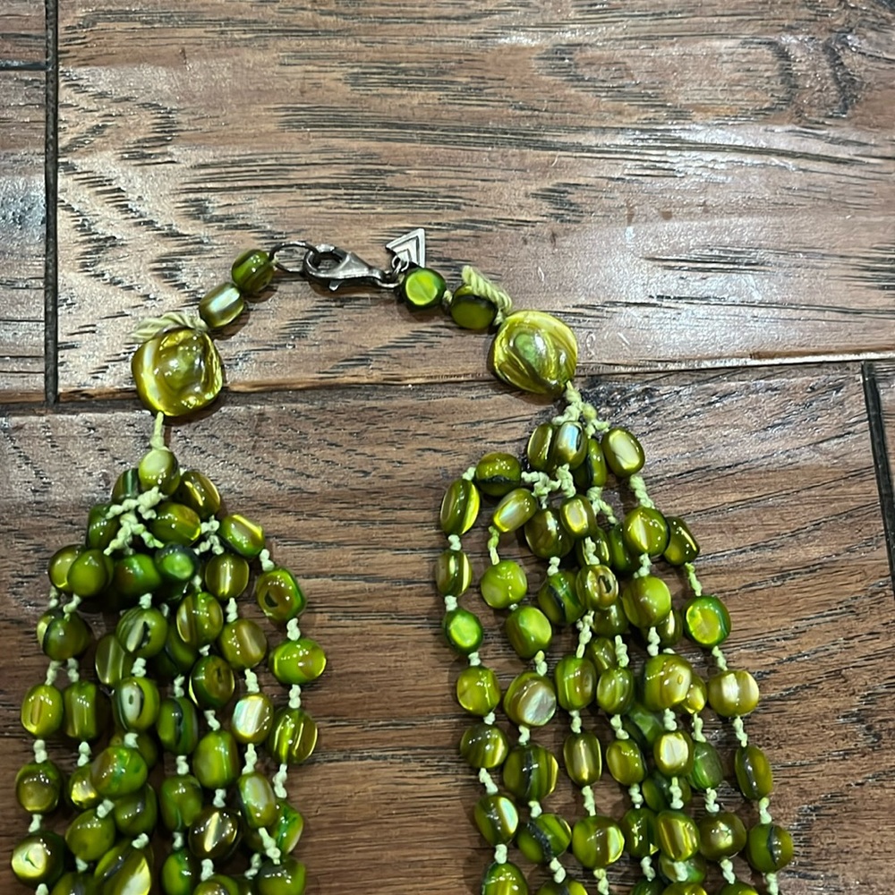 Silpadia green bead necklace